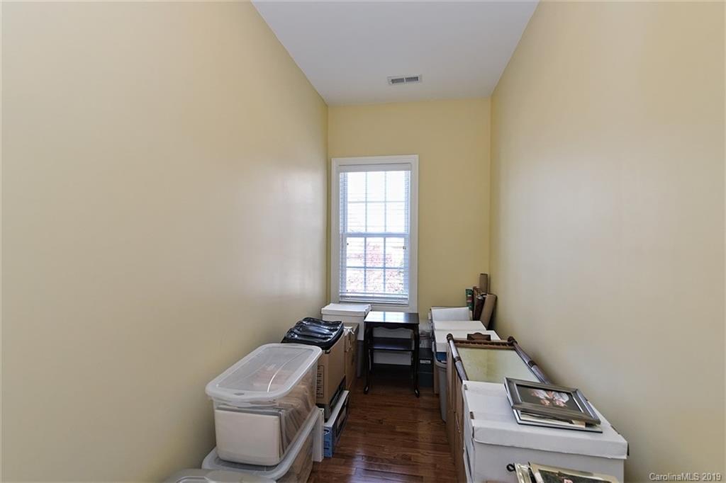 6423 Wakehurst Road Charlotte NC 28226