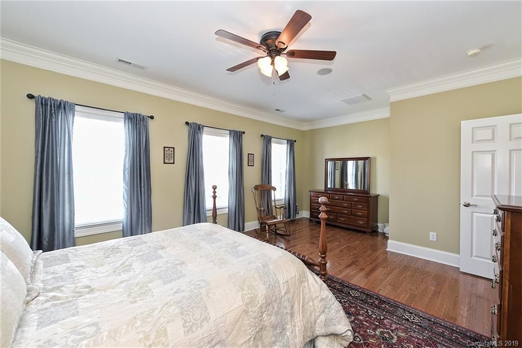 6423 Wakehurst Road Charlotte NC 28226