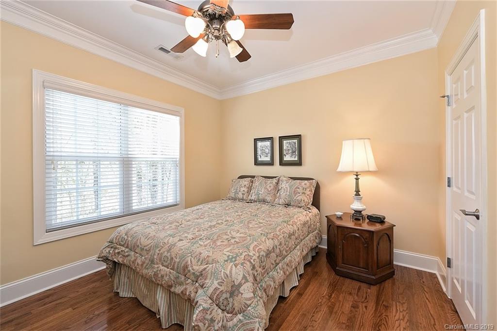 6423 Wakehurst Road Charlotte NC 28226