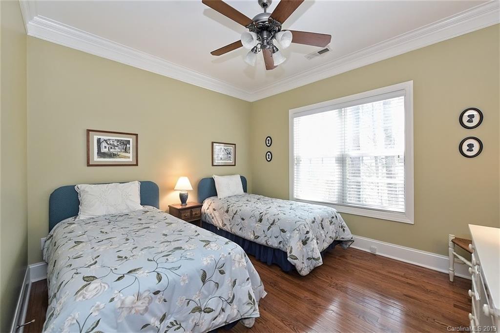 6423 Wakehurst Road Charlotte NC 28226