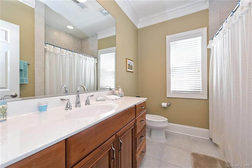6423 Wakehurst Road Charlotte NC 28226