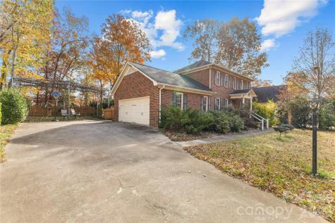 5020 Scaleybark Court Indian Trail NC 28079