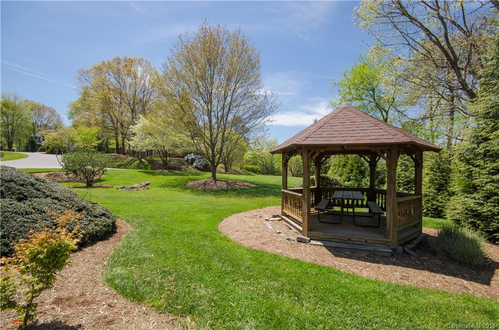 37 New Cross North Asheville NC 28805