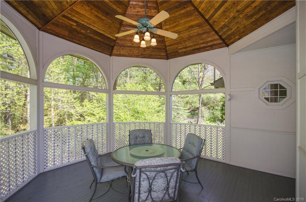37 New Cross North Asheville NC 28805
