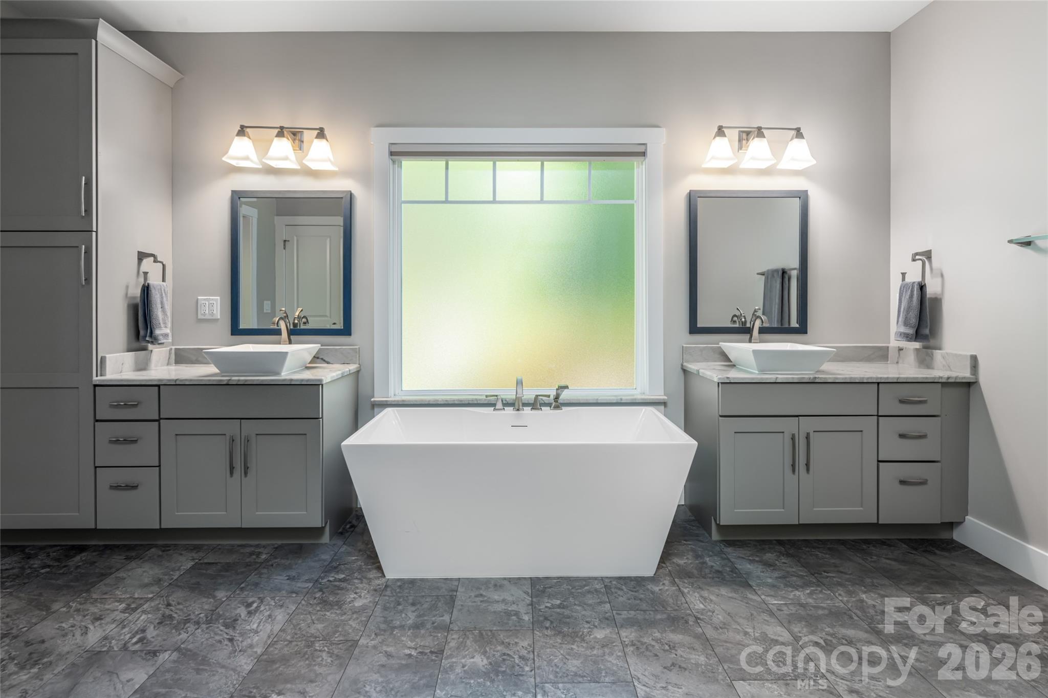 46 Nuthatch Court Fairview NC 28730