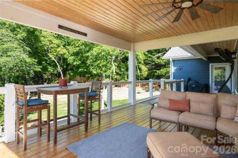 46 Nuthatch Court Fairview NC 28730