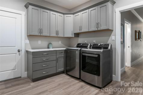 46 Nuthatch Court Fairview NC 28730