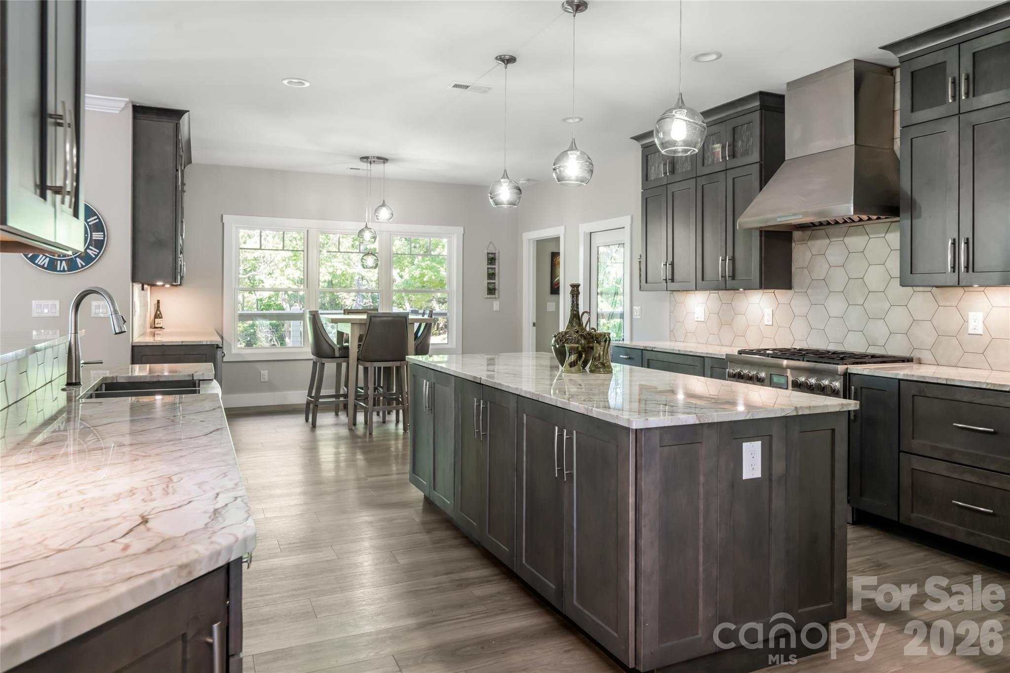 46 Nuthatch Court Fairview NC 28730