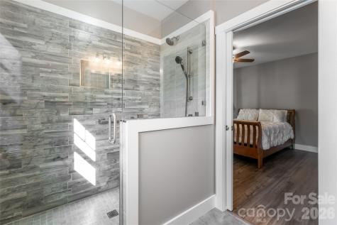 46 Nuthatch Court Fairview NC 28730