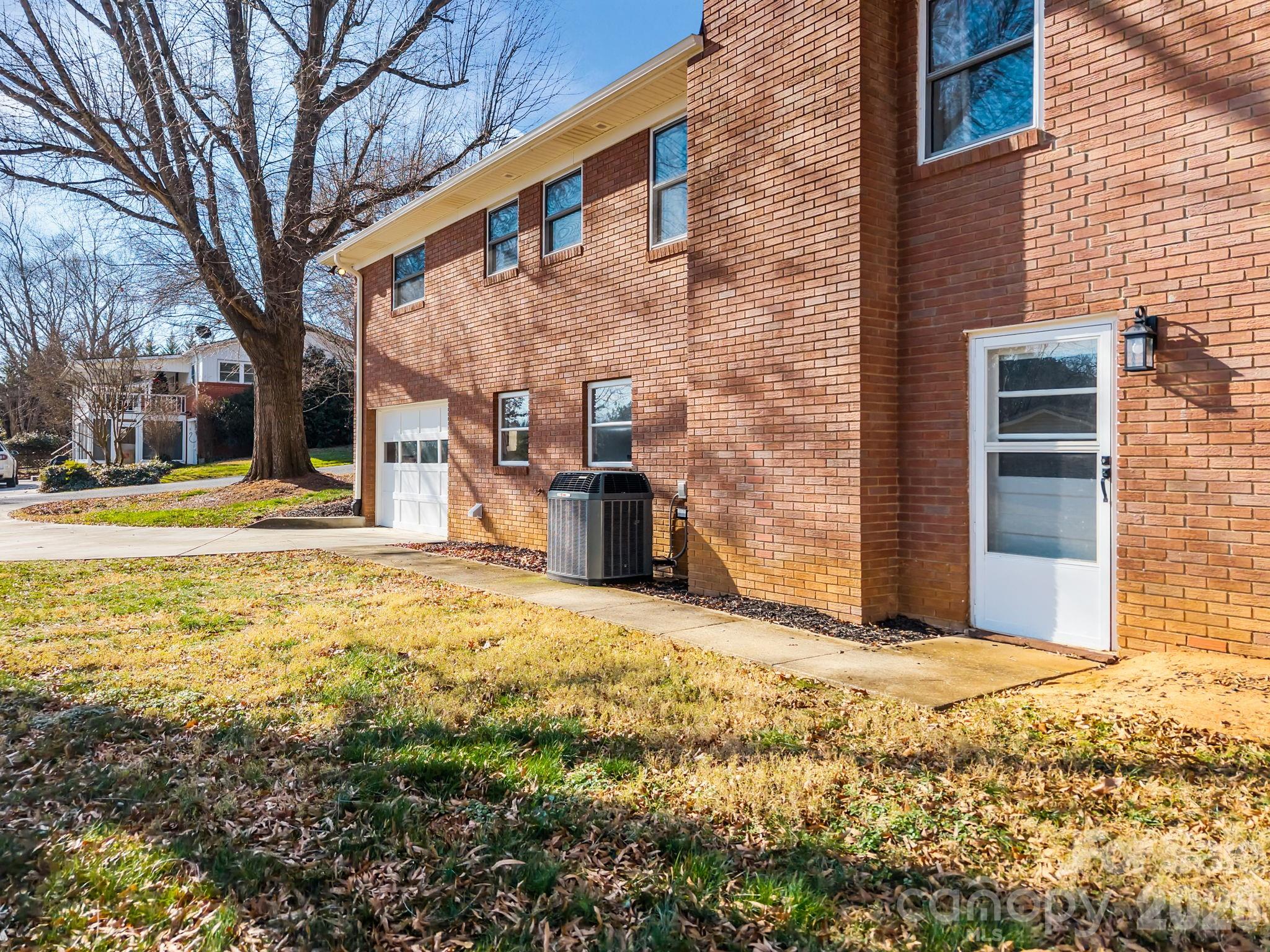 304 E 2nd Street Oakboro NC 28129