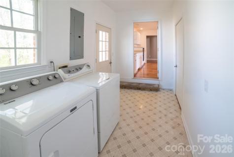 1421 Windsor Street NE Lenoir NC 28645