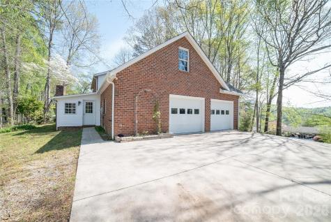 1421 Windsor Street NE Lenoir NC 28645