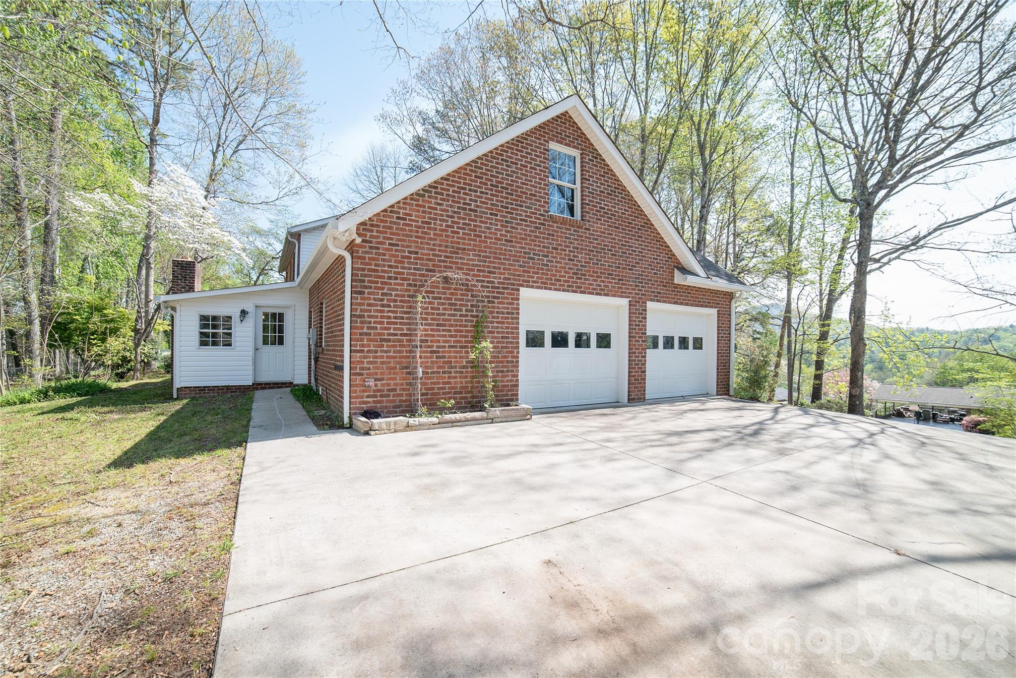 1421 Windsor Street NE Lenoir NC 28645