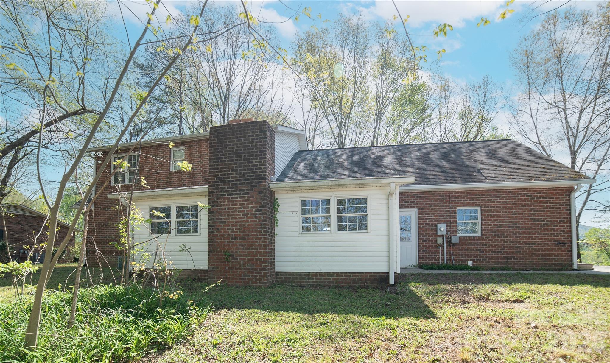 1421 Windsor Street NE Lenoir NC 28645