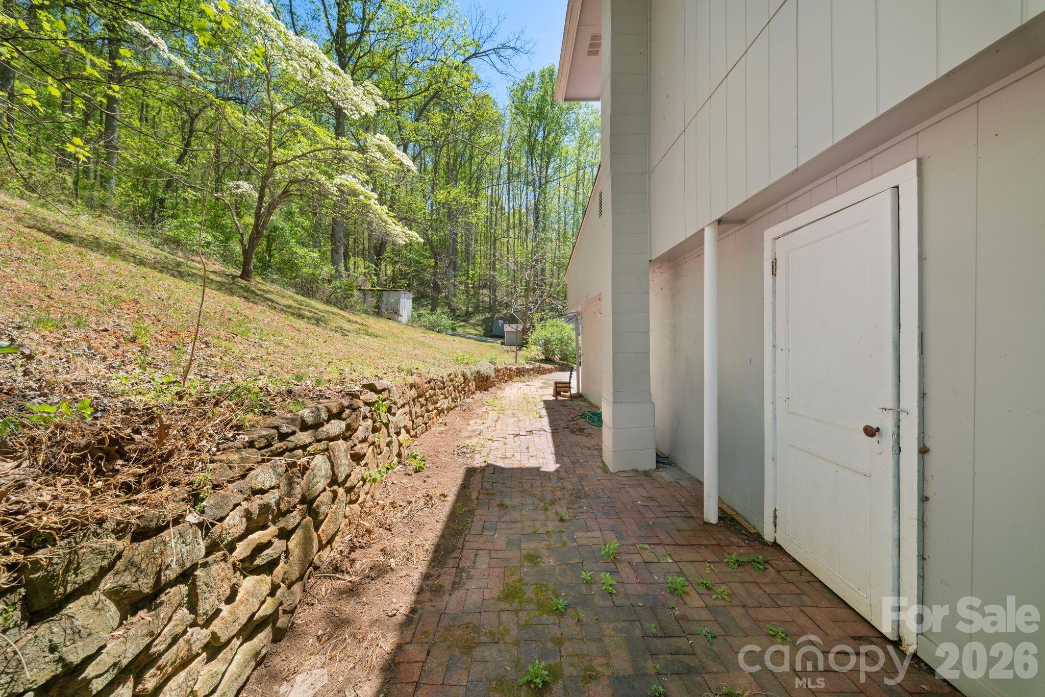290 Hookers Gap Road Candler NC 28715