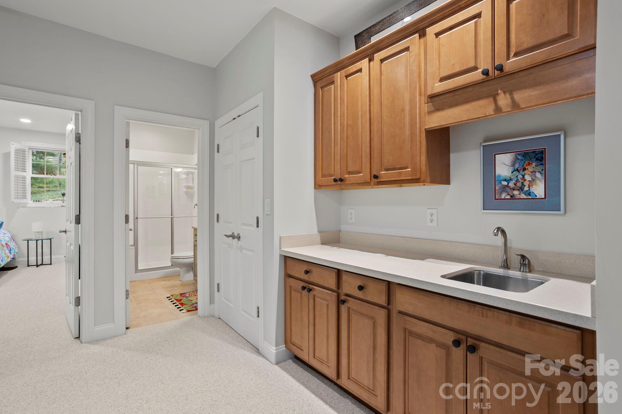 547 Pinnacle Peak Lane Flat Rock NC 28731