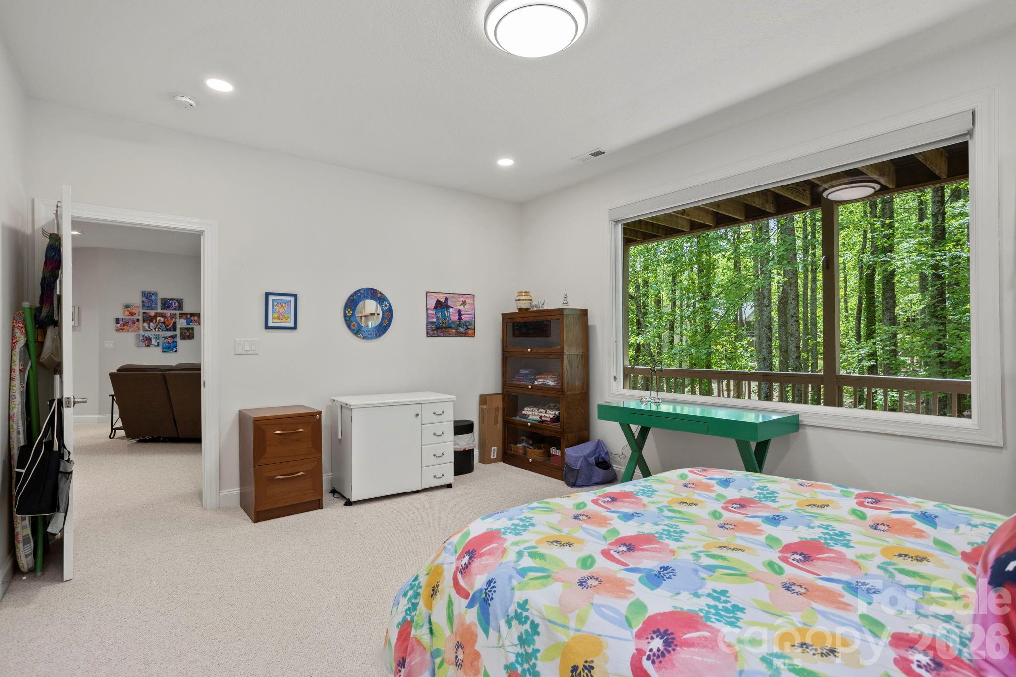 547 Pinnacle Peak Lane Flat Rock NC 28731