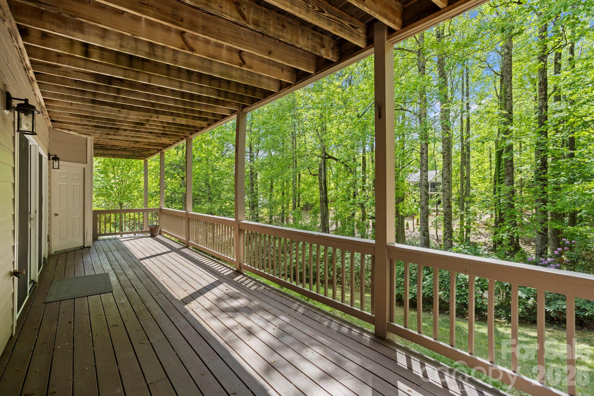 547 Pinnacle Peak Lane Flat Rock NC 28731