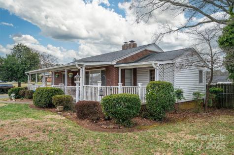 816 S Point Road Belmont NC 28012