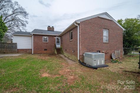 816 S Point Road Belmont NC 28012