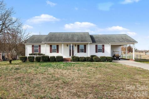 1976 Mcilwain Road Lancaster SC 29720