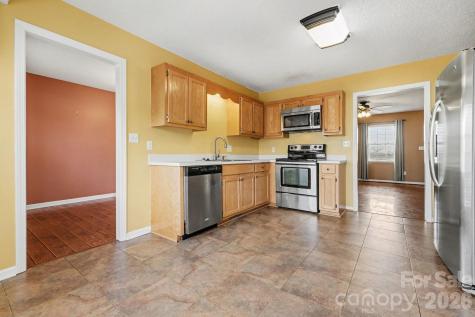 1976 Mcilwain Road Lancaster SC 29720