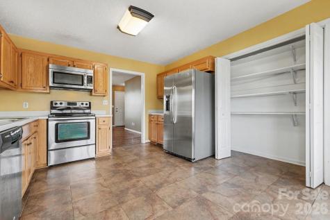 1976 Mcilwain Road Lancaster SC 29720