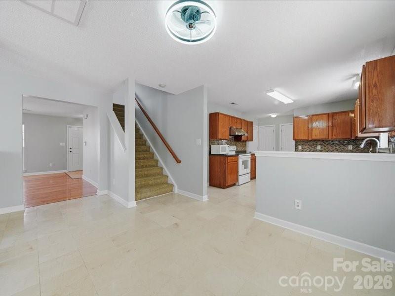 1968 8th Street Lane SE Hickory NC 28602