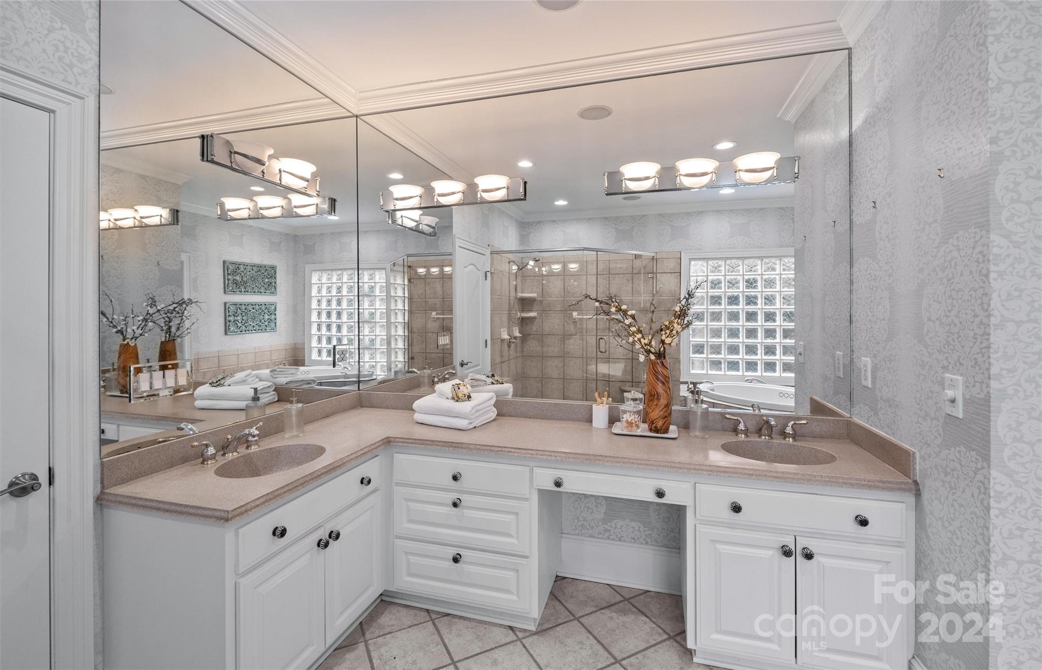 2241 Vauxhall Court Charlotte NC 28226