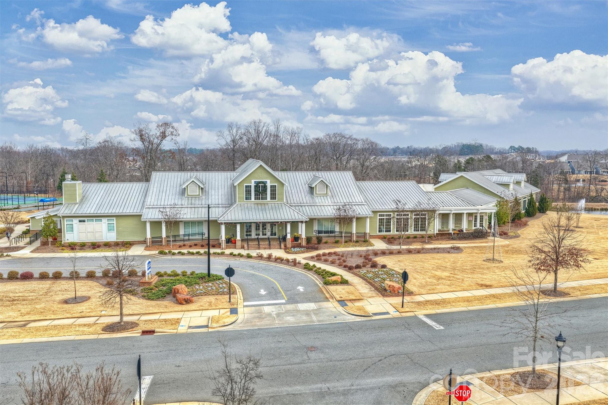 9610 Cresswind Boulevard Charlotte NC 28215