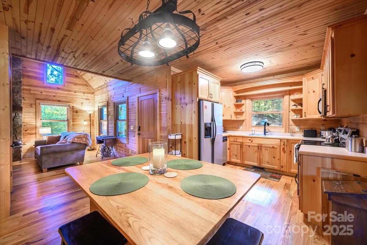 87 Prater Cove Road Franklin NC 28734