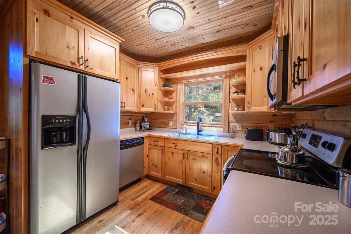 87 Prater Cove Road Franklin NC 28734