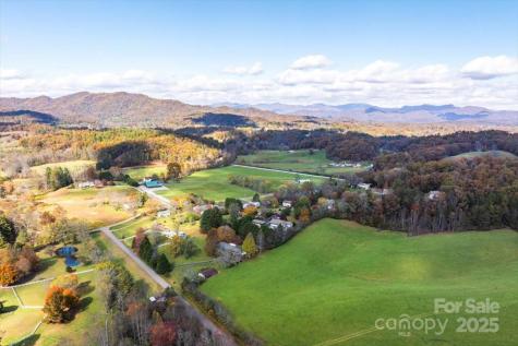 87 Prater Cove Road Franklin NC 28734