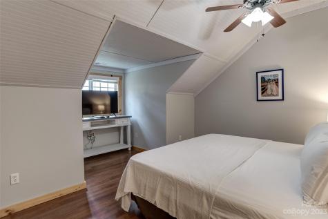 77 Ox Bow Crossing Weaverville NC 28787