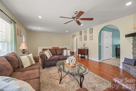275 Treebark Road Statesville NC 28625