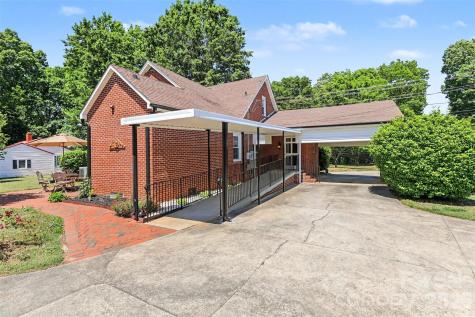 2068 Statesville Highway Mooresville NC 28115