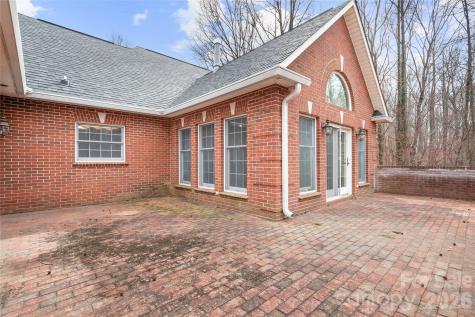2241 Cordia Circle Newton NC 28658