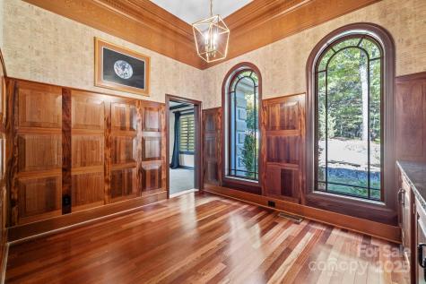 31 Ridge Drive S Hendersonville NC 28739