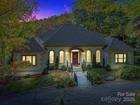 31 Ridge Drive S Hendersonville NC 28739