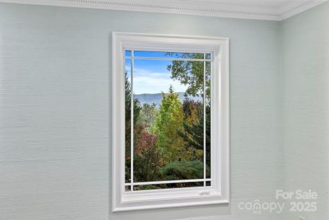 31 Ridge Drive S Hendersonville NC 28739