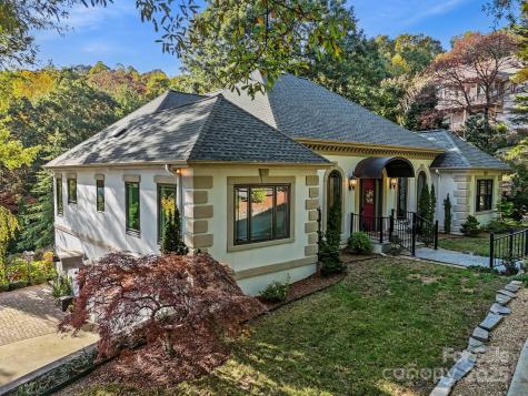 31 Ridge Drive S Hendersonville NC 28739