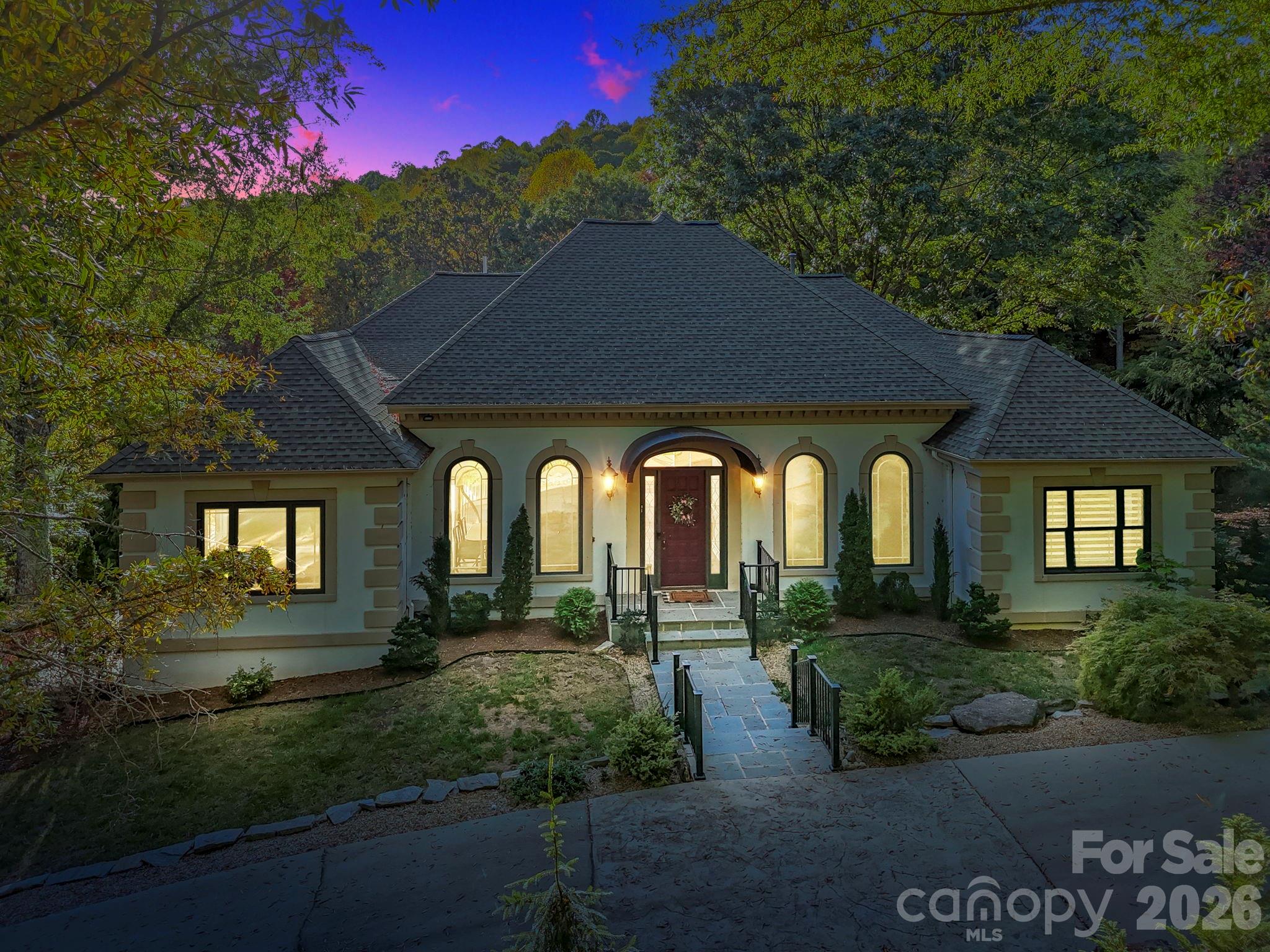 31 Ridge Drive S Hendersonville NC 28739