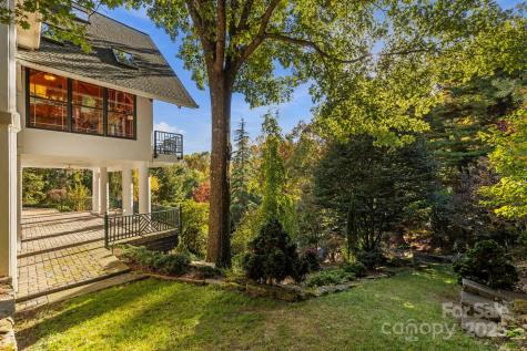 31 Ridge Drive S Hendersonville NC 28739