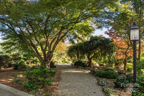 31 Ridge Drive S Hendersonville NC 28739