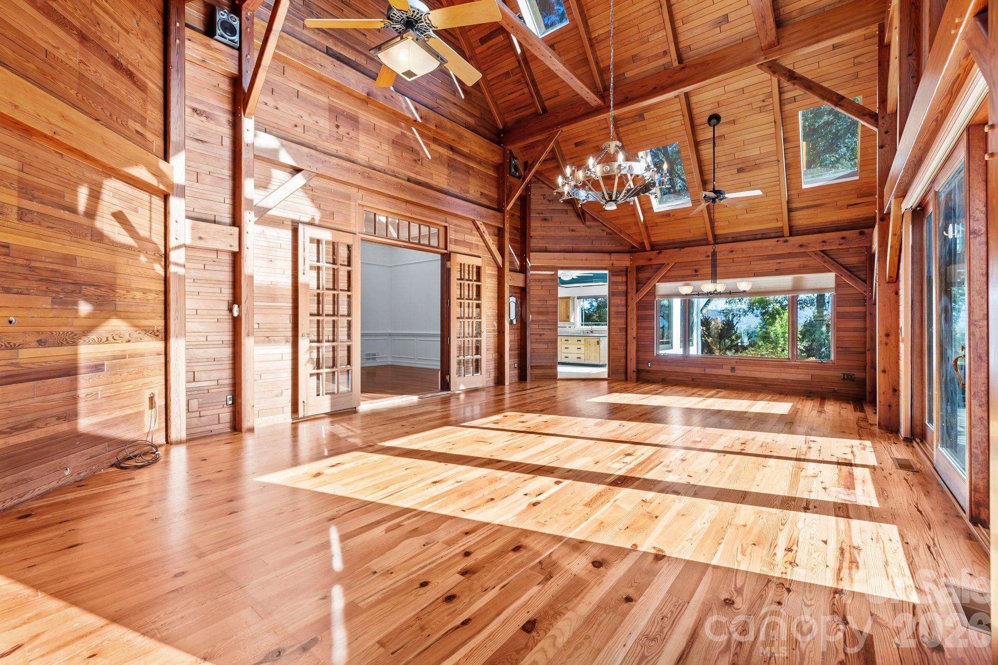 31 Ridge Drive S Hendersonville NC 28739