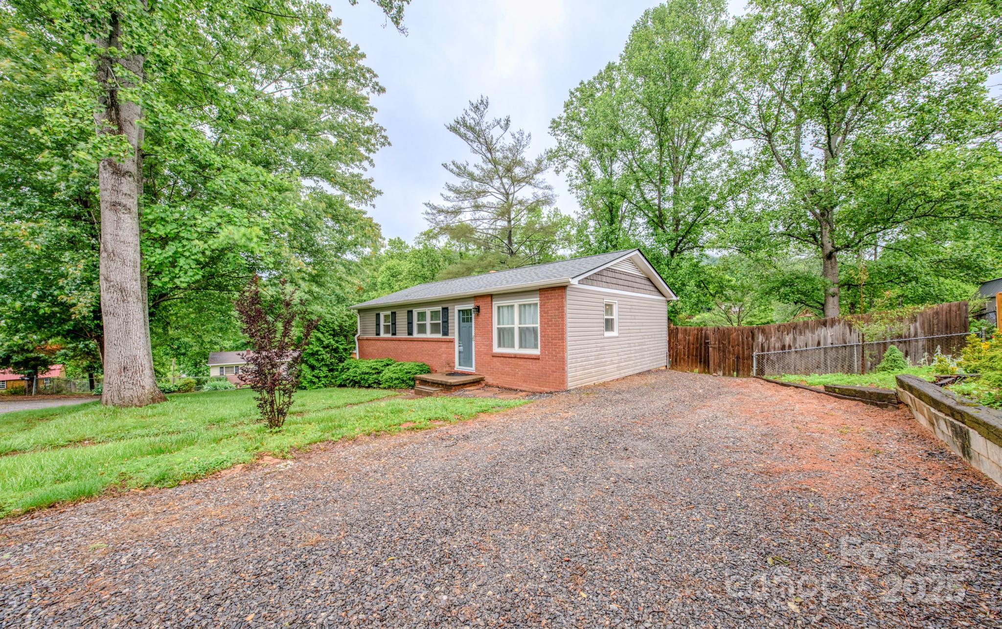 109 Chapman Drive Asheville NC 28805