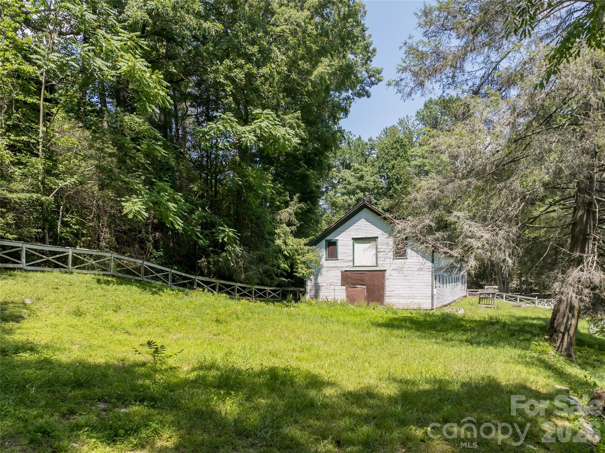34 Oak Gate Drive Hendersonville NC 28739