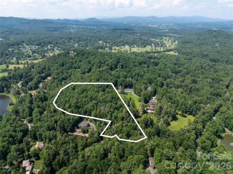 34 Oak Gate Drive Hendersonville NC 28739