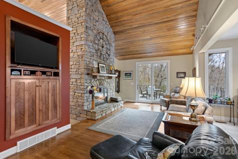 175 Overlook Drive Flat Rock NC 28731