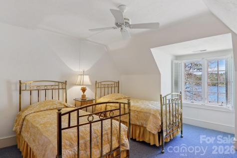 138 Indian Trace Lake Toxaway NC 28747